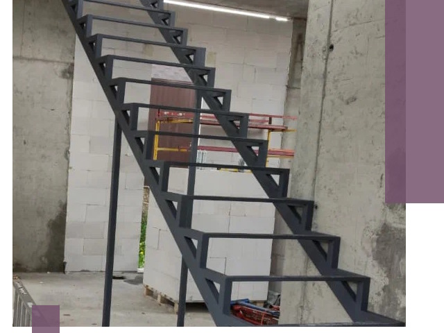 Демонтаж металлических лестниц в Спасске-Дальнем быстро и безопасно