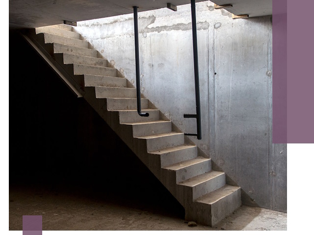 Изготовление и монтаж лестниц в подвале в Спасске-Дальнем