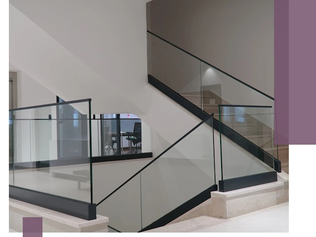 Стеклянные перила премиум-класса с установкой в Спасске-Дальнем