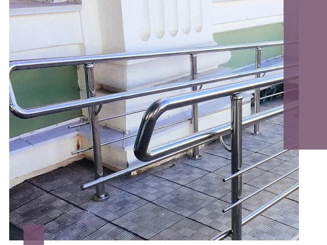 Ограждения пандусов из металла и нержавейки в Спасске-Дальнем