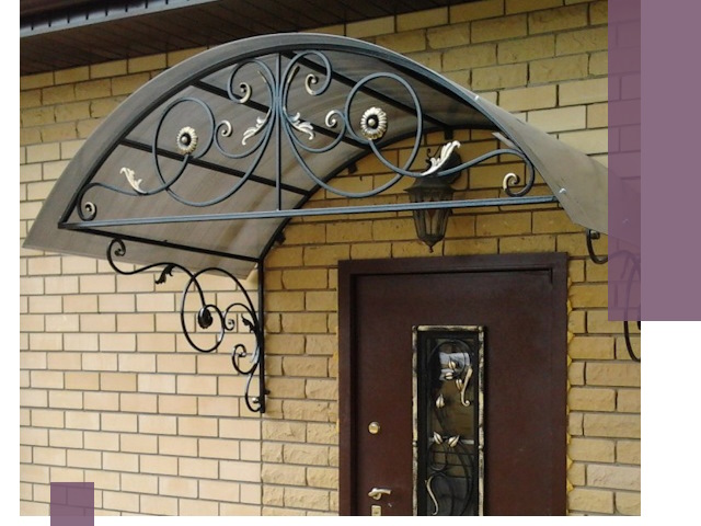 Изготовление козырьков из металла под ключ в Спасске-Дальнем