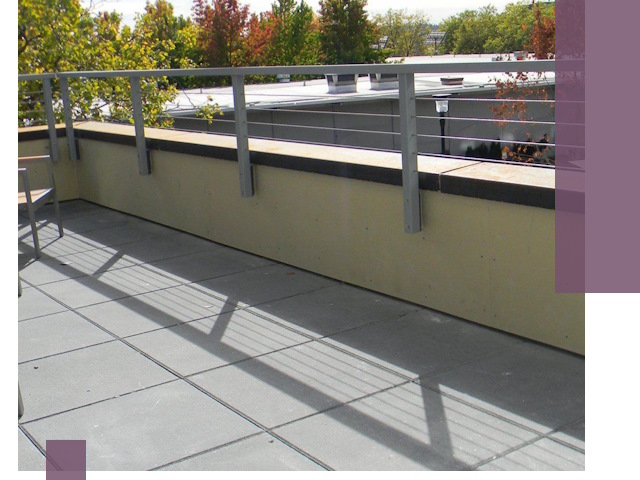 Металлические парапеты под ключ в Спасске-Дальнем: монтаж и изготовление