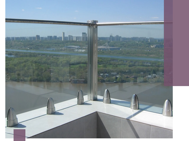 Стеклянные парапеты премиум класса в Спасске-Дальнем для домов и бизнесов